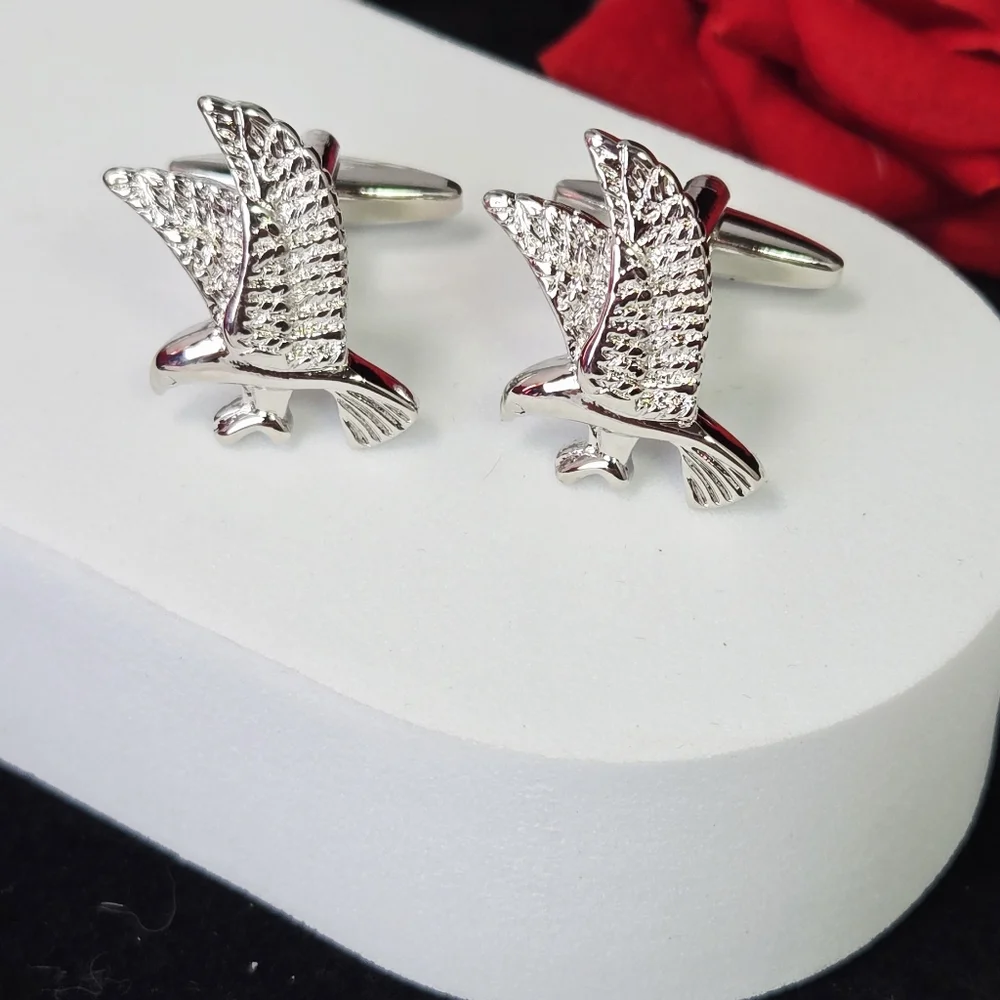 Silver Flying Eagle Cufflinks Wings Spread Patriotic Formal Americana Accessory